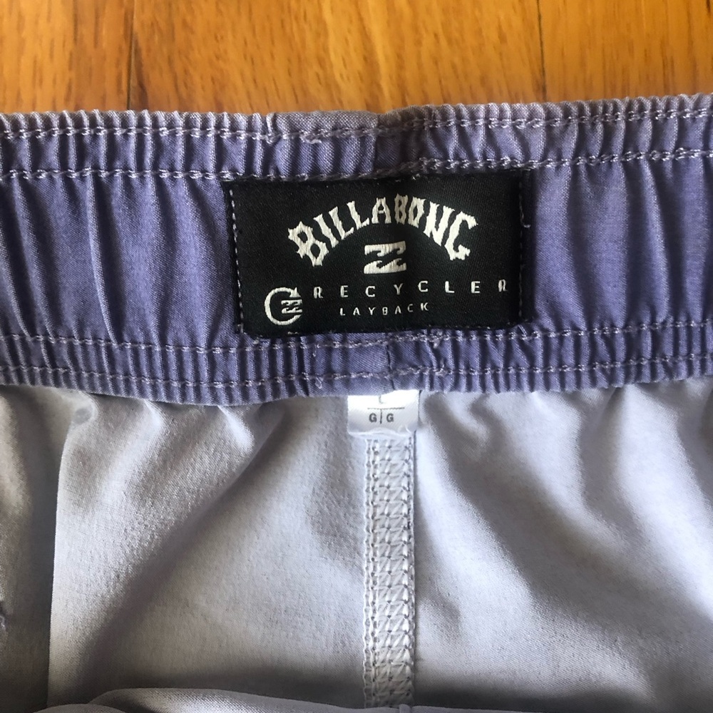 Billabong Men's Lavender Patterned Volley Trunks with Black Hem - Picture 5 of 7